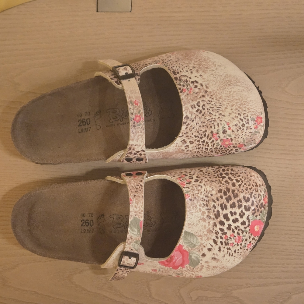 Birki's by Birkenstock Women's Maria Floral Roses Clogs, Size 9 Condition: Pre- - Picture 2 of 6